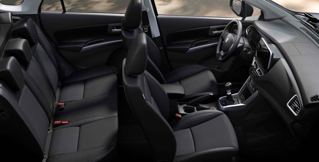 SUZUKI-S-Cross-1-4-T-Mild-Hybrid-interior-1.jpg