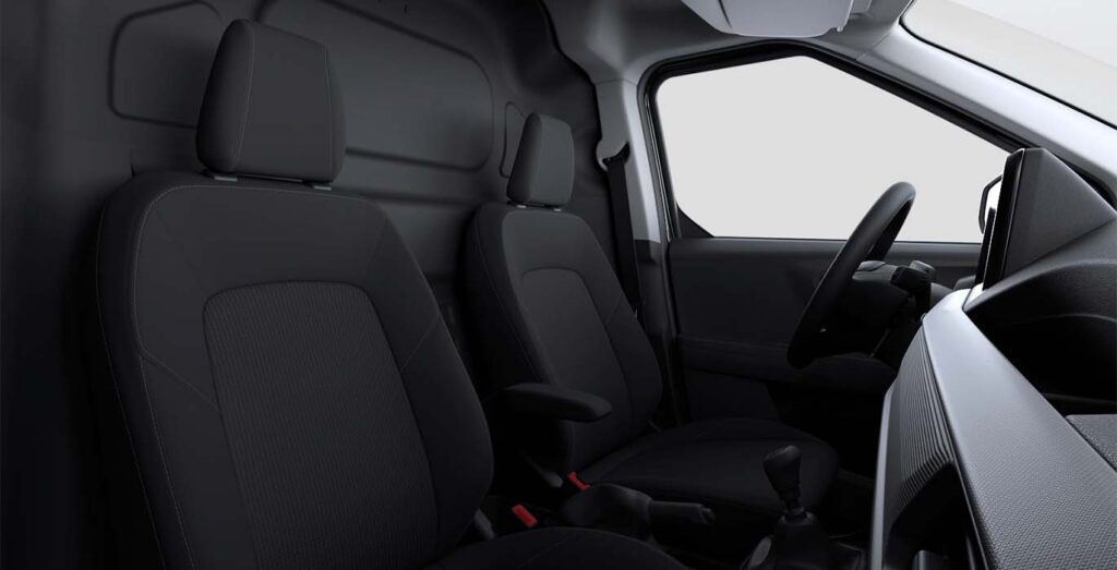 ford-transit-courier-interior-2.jpg