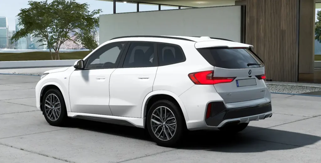 BMW-X1-sDrive18d-trasera-1.webp