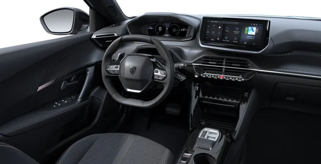 PEUGEOT-2008-Allure-Hybrid-145-eDCS6-interior-delantera.webp
