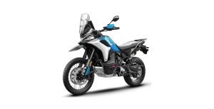 Renting CF MOTO 800 MTX