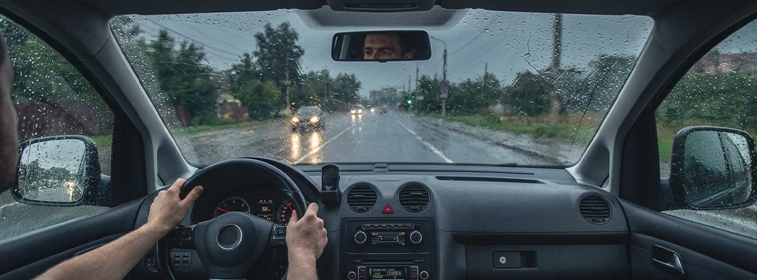 Consejos para conducir con lluvia en Asturias