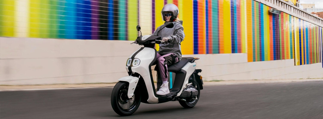 ¿Son prácticas las motos eléctricas aquí?